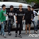 <b>엔</b>소닉 뮤뱅 출근 모습 패션