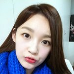<b>각도</b>까지 완벽한 강민경 셀카