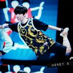 [EXO] 변백현이<b>이옷</b>을입은이유를알겠네