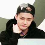 [EXO] 나는 꾹꾹이의 <b>노예</b>가 되어도 좋아.