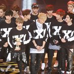 [EXO] 지금 골디 다시돌려보는데