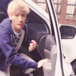 [EXO] 방송 관계자:백현씨 태연씨랑 <b>열애</b> 축하드려요 ^^