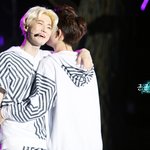 [EXO] 오늘이 준면이 생일 한달 째라면<b>서요</b>?