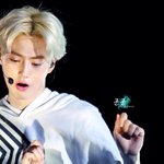 [EXO] 쌩깐 친구와 함께 앉아있는기분