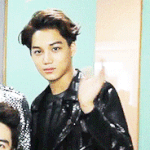 [EXO] 뜬금포지만 카이 이움짤 존잘이다