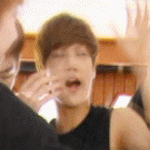 [EXO] 김종인 뭔데 <b>민소매</b>입음..?;;;;;