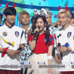 [백현태연] 움짤有 인기가요 드디어 눈마주친 백현 수호