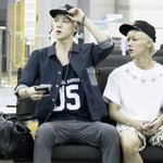 [EXO] 좀 뜬금 없긴한데 <b>덩치</b>차이 설레지 않냐ㅋㅋ
