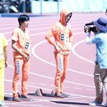 [EXO] 네네 우리 훈이 다리존나짧네여