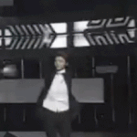 [EXO] 애들아 노래 하나씩 추천해줘라ㅠㅜ