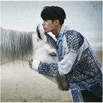 <b>남신</b>이라는 말이 잘 어울리는 현빈