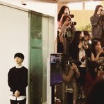 [도경수] <b>대포</b>들뒤에서 매니저기다리는경수ㅋㅋㅋㅋㅋㅋㅋ