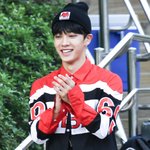 <b>비니</b>쓴 이기광..얼굴 더작아보임