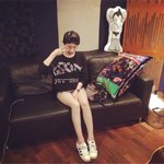 서인영씨가 신고있는 <b>신발</b>정보좀알려주세요~~