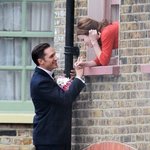 사랑꾼으로 변신한 톰<b>하디</b>