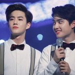 [EXO] 준면이 형이 엄마한테 혼나서 <b>신난</b> 동생 경수 짤