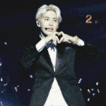 [EXO] 럽럽럽 하트날리는 준면 .<b>gif</b>