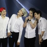 [백현] 백현이 넘 소중해~  엑소 넘 소중해~