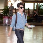 <b>훈훈</b>터지는 김재원 공항패션~