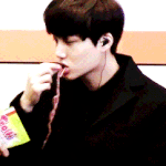 [EXO] 종인이 연기하고싶다고 한적없으니까 <b>관심</b>꺼라