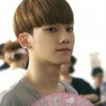 [EXO] 아 좀 이건 보정 너무 과하잖아