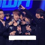 [EXO] 암만그래도 아직 마이크몰이는 <b>신화</b> 못따라감ㅠ