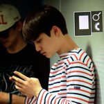 [EXO] 어제오늘 경수님의 <b>스프</b>라이트는 사랑!