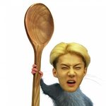 [EXO] 우리오빠는 고등학생때 전교 5등으로 <b>졸업</b>해서