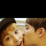 [EXO] <b>입술</b> 눌린거 ....경수야