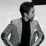 [EXO] "어두컴컴한 고통의 <b>그늘</b> 위"