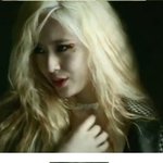 [에프엑스]  이번 크리스탈 컨셉인듯 (<b>금발</b>)