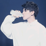 [EXO] ㅅㅂ 백현이 물 마시는거 <b>세쿠</b>시해