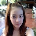 아기같은 <b>피부</b>를 가진 女아이돌들