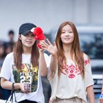 <b>수수</b>한 女아이돌 출근길 직찍 모음