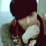 [EXO] <b>쇼핑</b>보고 내려오는데 어떤 남자랑 눈마주침
