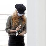 [에프엑스]  <b>모자</b> 마스크으로꽁꽁 가린 크리스탈...