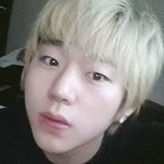 얼굴에 <b>매력점</b> 있는 아이돌들