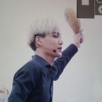 [카이] 홍콩돔))<b>닭다리</b>득템한카이ㅋㅋㅋㅋ