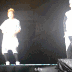 [시우민] 충콘에서 <b>잔망</b>떠는거봨ㅋㅋㅋㅋㅋㅋㅋ