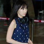 여자 아이돌 민소매 <b>사복</b> 패션