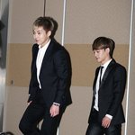 수트입은 <b>첸</b>-<b>시우민</b>