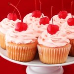 달달하고 예쁜 체리 컵<b>케익</b>들