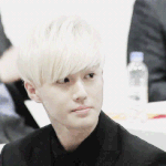 [EXO] 수호는 뭔가 <b>성악</b>할거같이생긴얼굴임