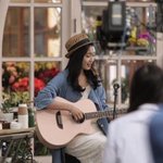 박신혜 꽃피부 <b>비결</b>은 마몽드 꽃초세럼!