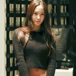 <b>크롭</b>탑도 잘 어울리는 여자 아이돌