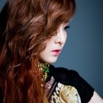컬러렌즈 <b>착용</b>한 女아이돌들