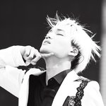 [카이] <b>손끝</b>으로 연기하는 카이