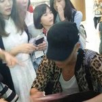 [EXO] 오늘 <b>타오</b> 공항에서