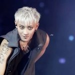 [EXO] 눈 밑의 <b>의미심장</b>한 검은 분장