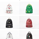 깨알같이 자신의 커스텀 백팩을 맨 월드컵 스타들